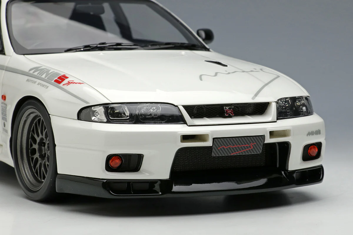 Make Up Co., Ltd / Eidolon 1:18 Nissan Skyline GT-R (BCNR33) Mine's BUILT BY LEGENDS Edition - Image 6