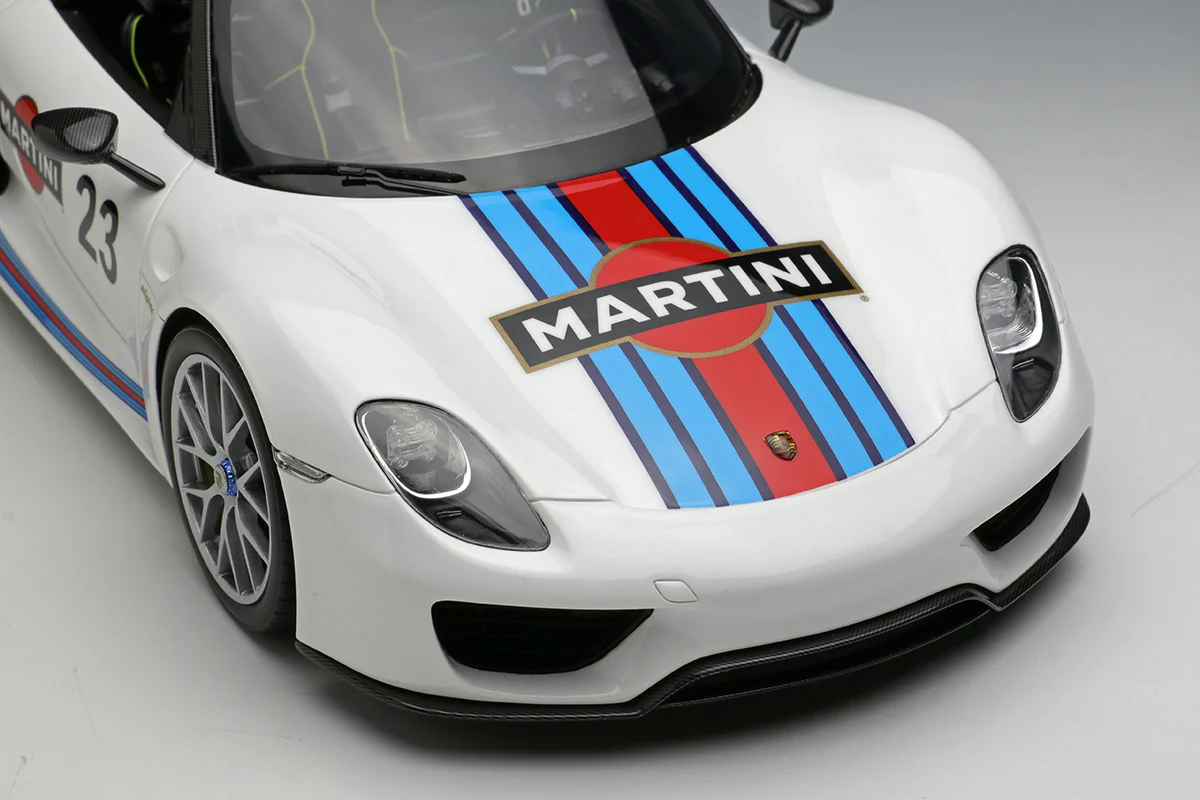Make Up Co., Ltd / Eidolon 1:18 Porsche 918 Spyder 2011 Martini stripe - Image 3