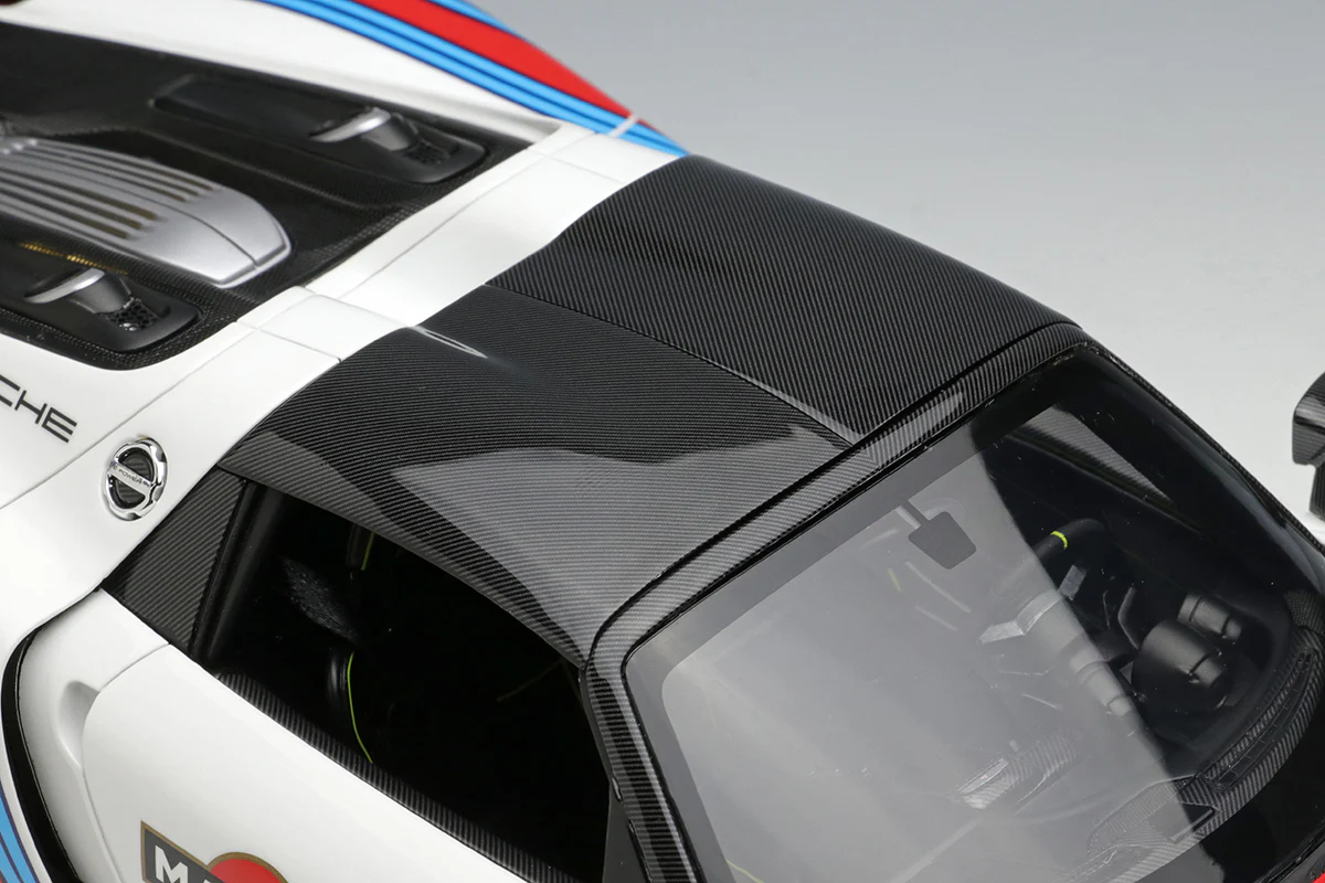 Make Up Co., Ltd / Eidolon 1:18 Porsche 918 Spyder 2011 Martini stripe - Image 5