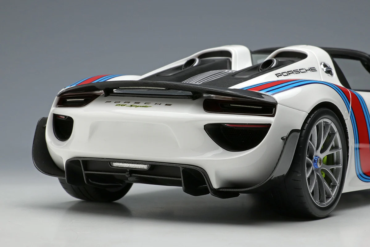 Make Up Co., Ltd / Eidolon 1:18 Porsche 918 Spyder 2011 Martini stripe - Image 7