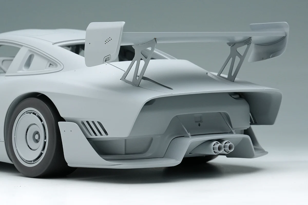 *PREORDER* Make Up Co., Ltd. / EIDOLON 1:18 Porsche 935/19 2019 - Image 10