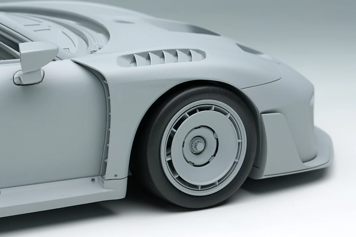 *PREORDER* Make Up Co., Ltd. / EIDOLON 1:18 Porsche 935/19 2019 - Image 9