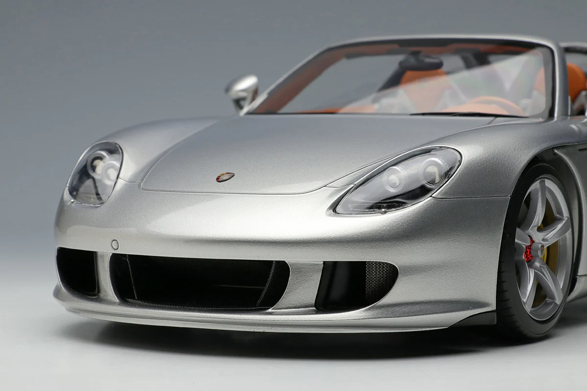 Make Up Co., Ltd / Eidolon 1:18 Porsche Carrera 2004 GT - Image 3