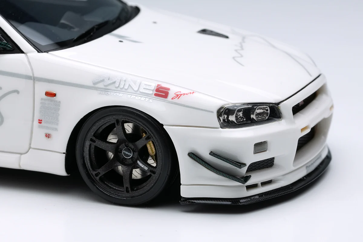 Make Up Co., Ltd / Eidolon 1:43 Nissan Skyline (BNR34) GT-R Mine's V-Spec N1 Tokyo Auto Salon 2024 - Image 3