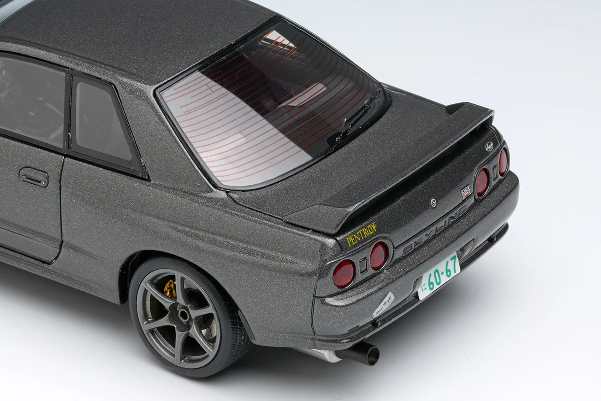 Make Up Co., Ltd / Eidolon 1:43 Nissan Skyline GT-R (BNR32) by Hiroshi Tamura - Image 4