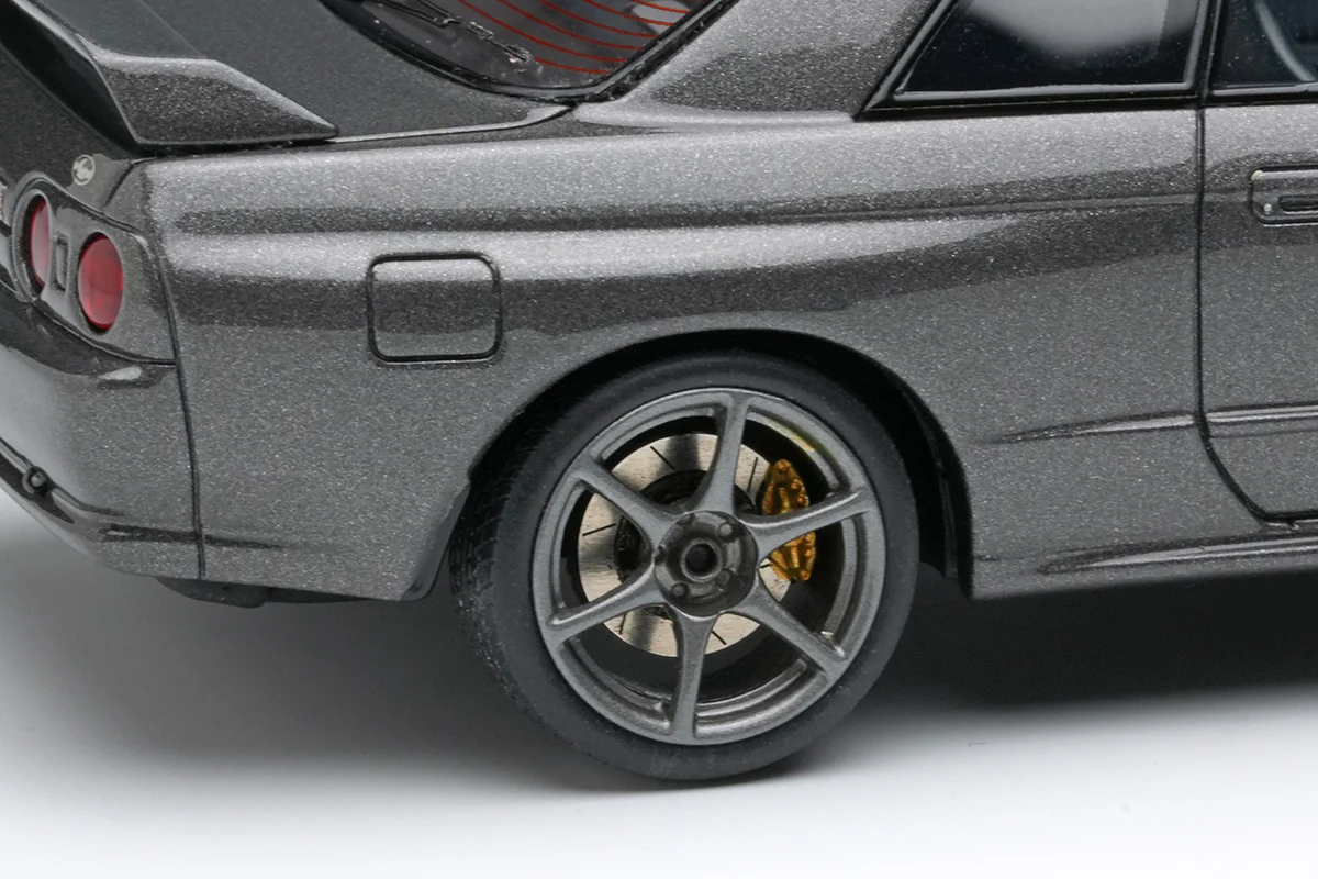 Make Up Co., Ltd / Eidolon 1:43 Nissan Skyline GT-R (BNR32) by Hiroshi Tamura - Image 6
