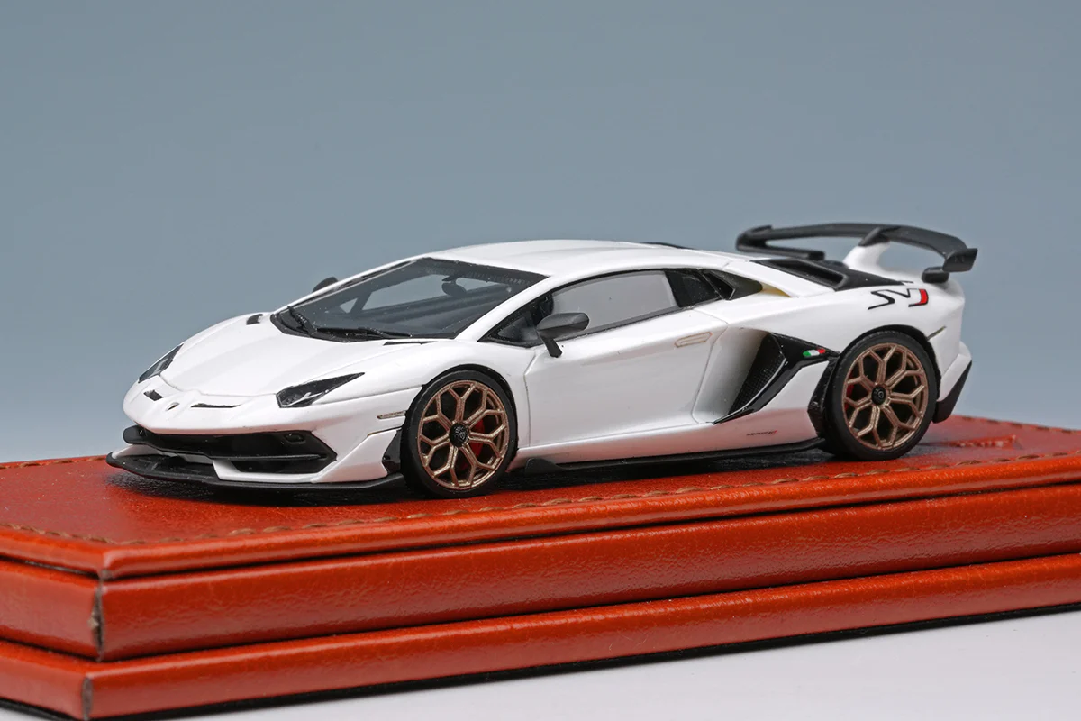 Make Up Co., Ltd /Titan 64 1:64 Lamborghini Aventador SVJ 2018 with Leirion Wheel - Image 5