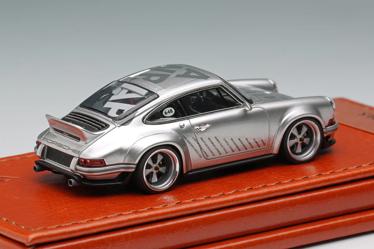Make Up Co., Ltd / Titan 64 1:64 Porsche 911 (964) Singer DLS - Image 2