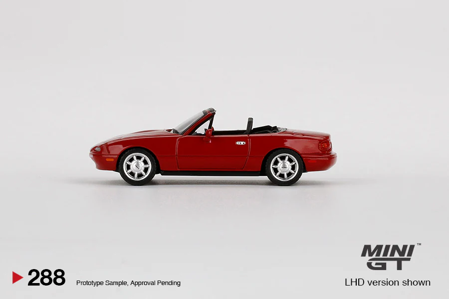 MINIGT 1:64 Mazda Miata MX-5 (NA) Classic Red LHD Version - Image 3