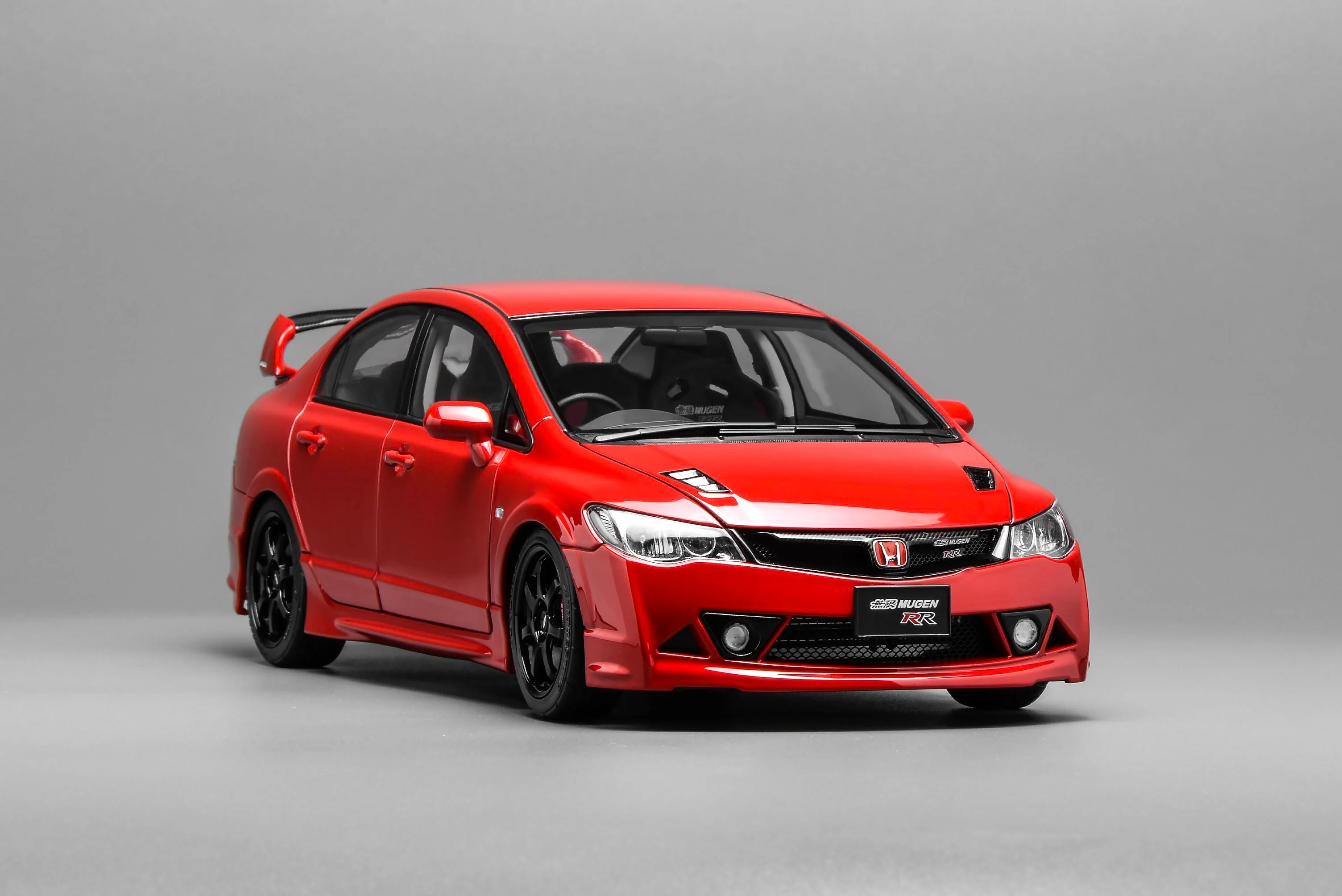 MotorHelix 1:18 Honda Civic Type-R (FD2) MUGEN RR in Milano Red - Image 7