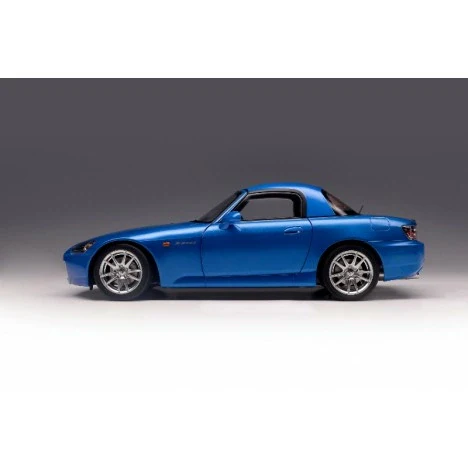 MotorHelix 1/18 Honda S2000 (AP2) in Bermuda Blue - Image 3