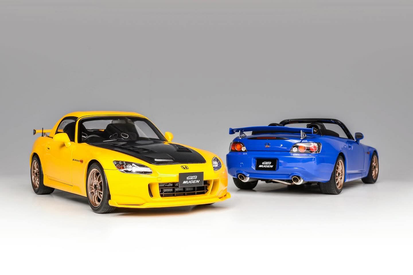 MotorHelix 1/18 Honda S2000 (AP2) MUGEN in New Indy Yellow Pearl - Image 11