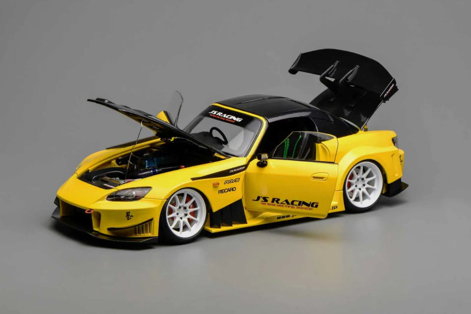 *PREORDER* MotorHelix 1:18 Honda S2000 J's Racing in New Indy Yellow Pearl - Image 2
