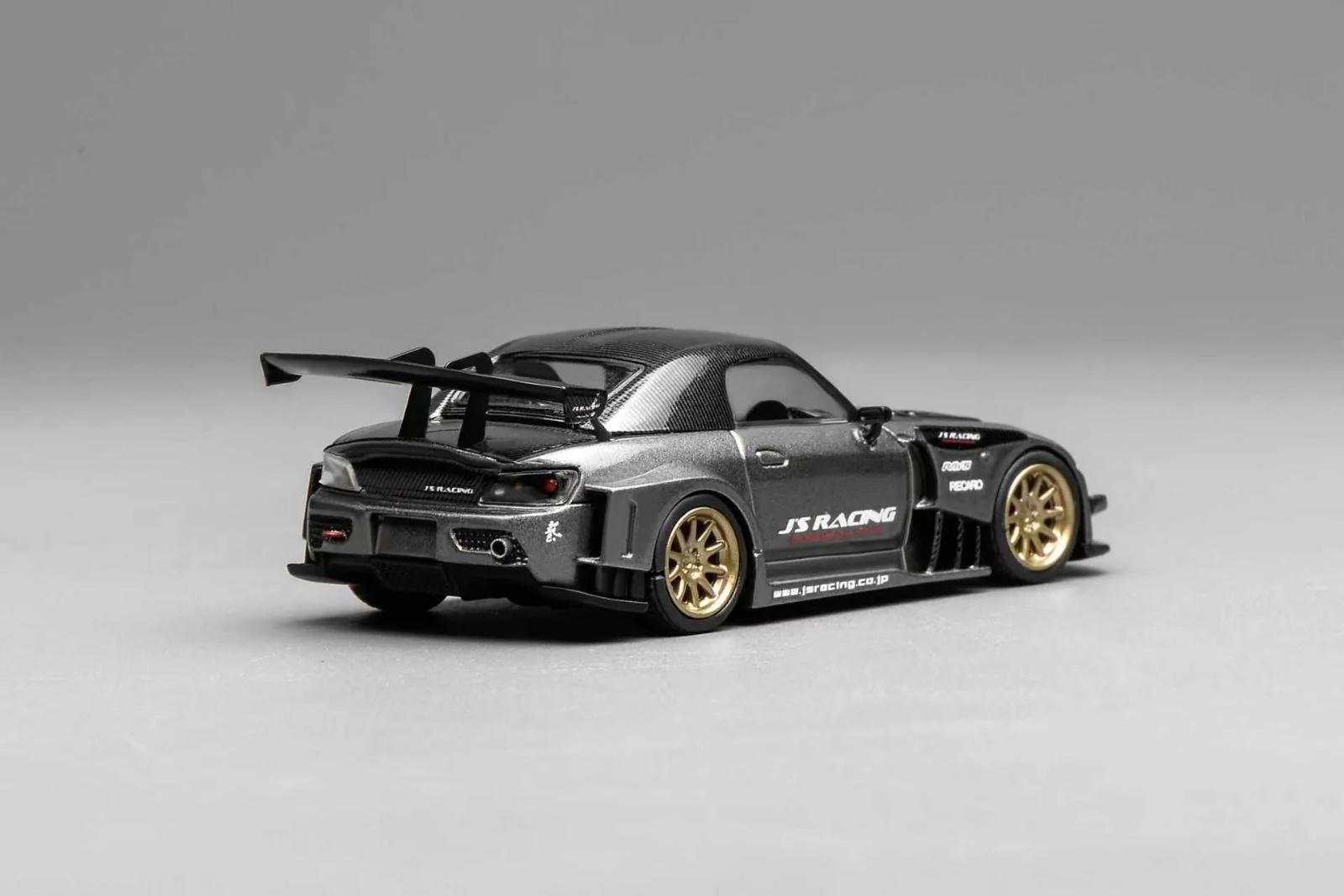 *PREORDER* MotorHelix 1:64 Honda S2000 J's Racing in Moon Rock Metallic - Image 3