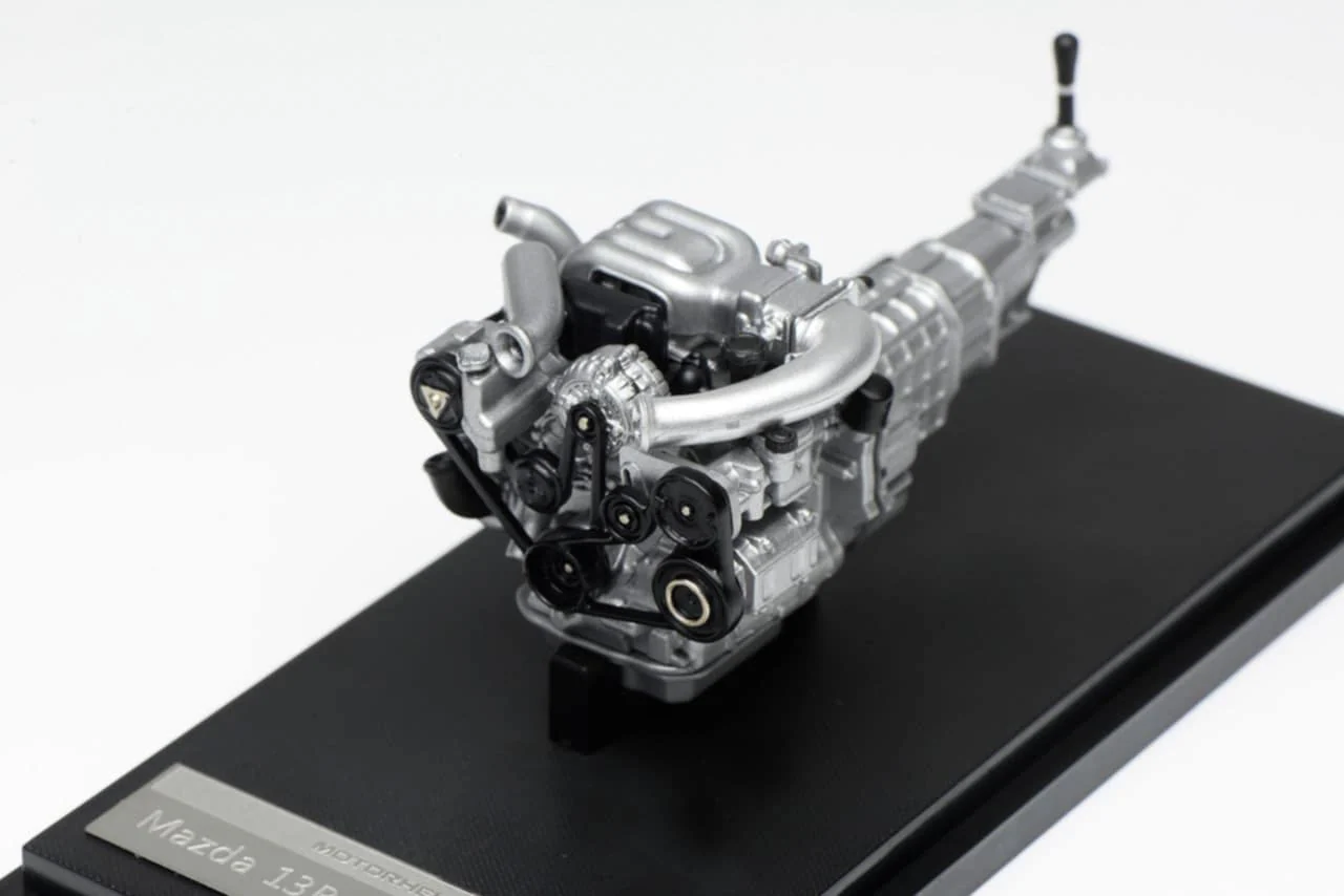 MotorHelix 1:18 Mazda RX-7 13B-REW Engine Display - Image 8