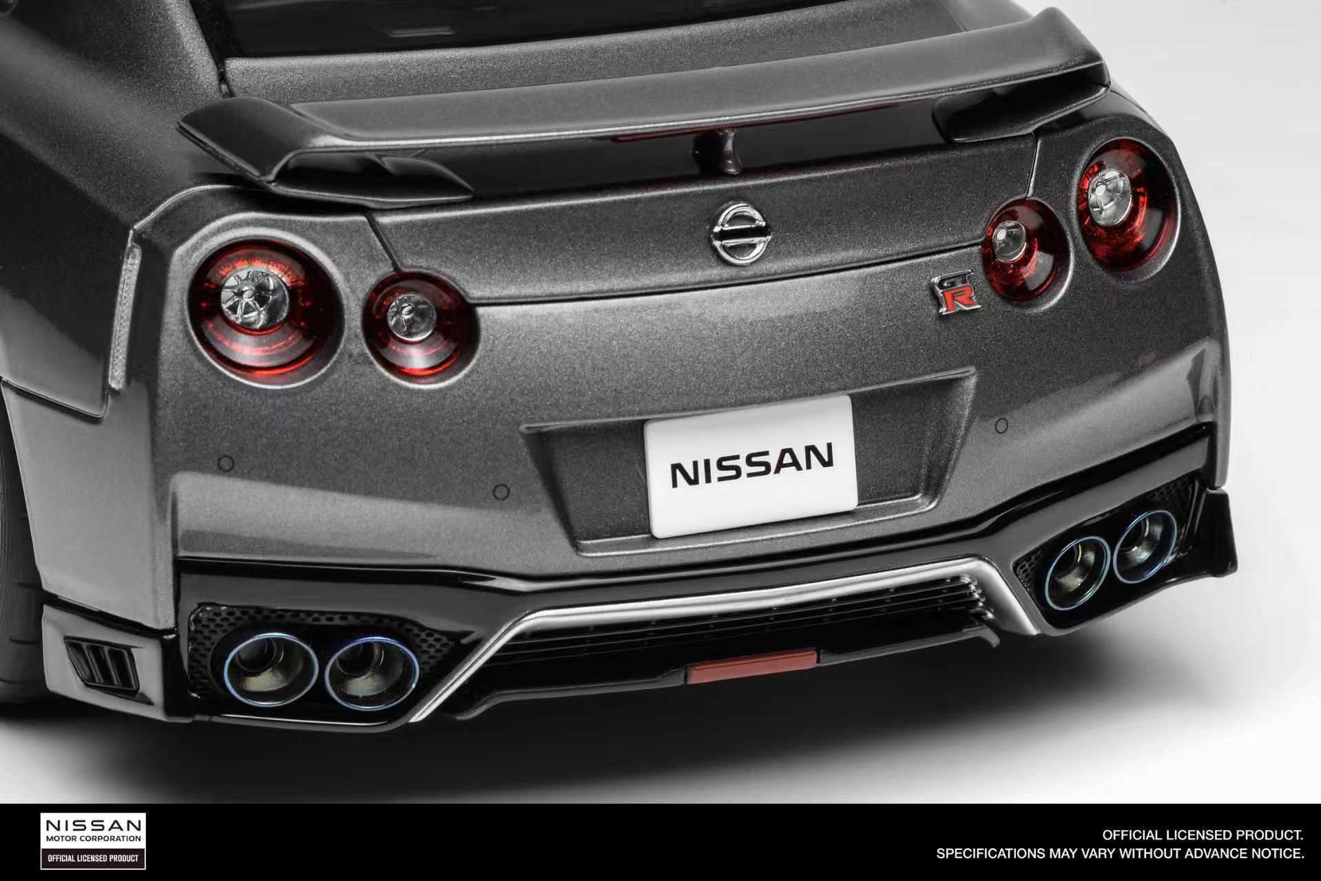 MotorHelix 1:18 Nissan Skyline GT-R Customized Version in Metallic Gray - Image 10
