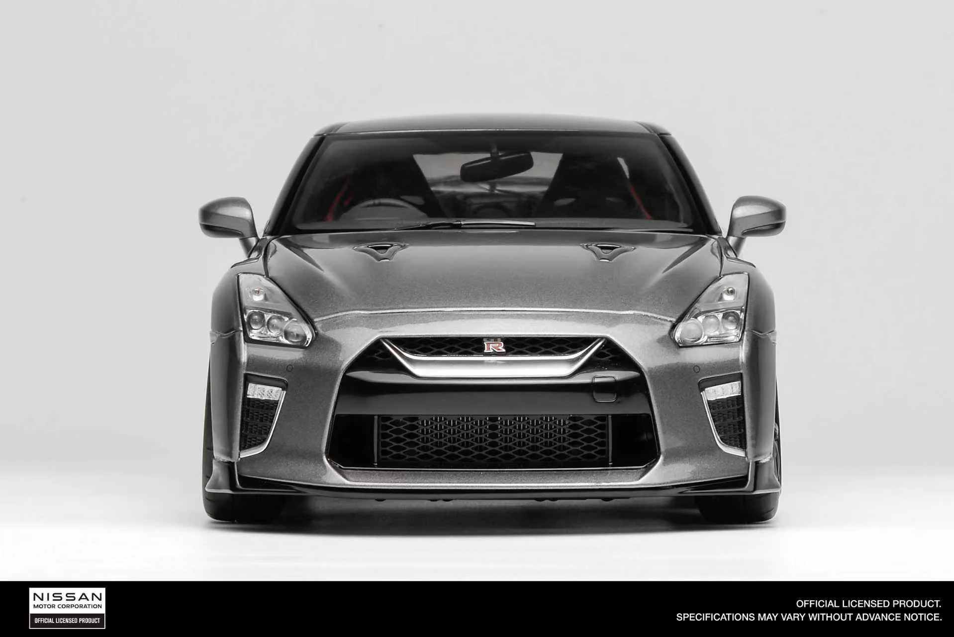 MotorHelix 1:18 Nissan Skyline GT-R Customized Version in Metallic Gray - Image 5