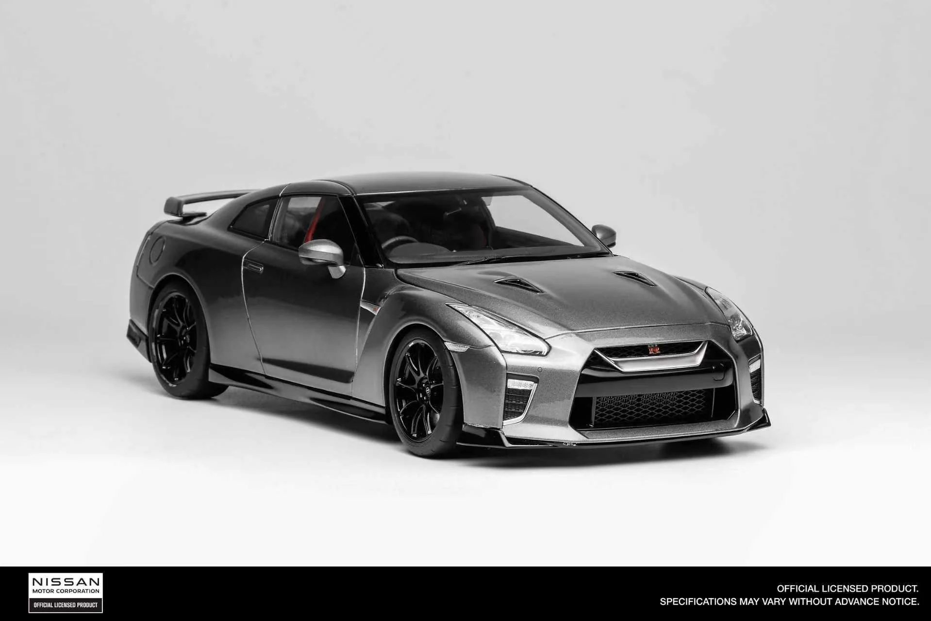 MotorHelix 1:18 Nissan Skyline GT-R Customized Version in Metallic Gray - Image 6