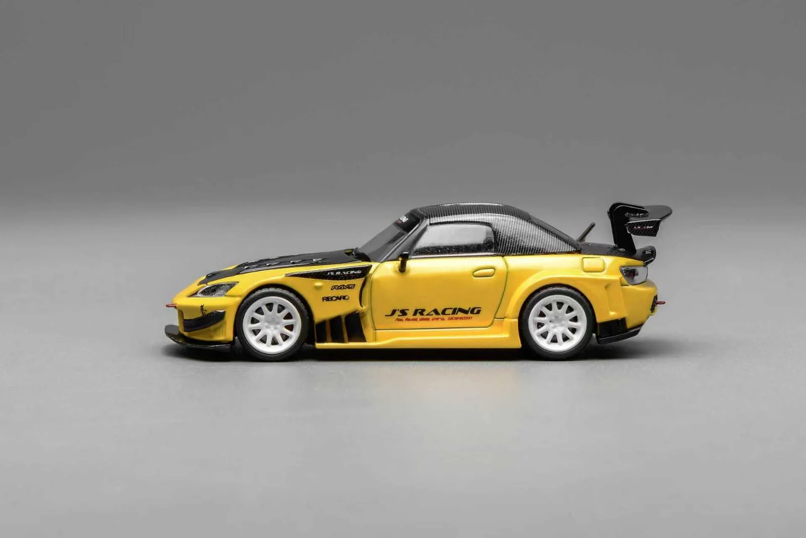 *PREORDER* MotorHelix 1:64 Honda S2000 J's Racing in New Indy Yellow Pearl - Image 2