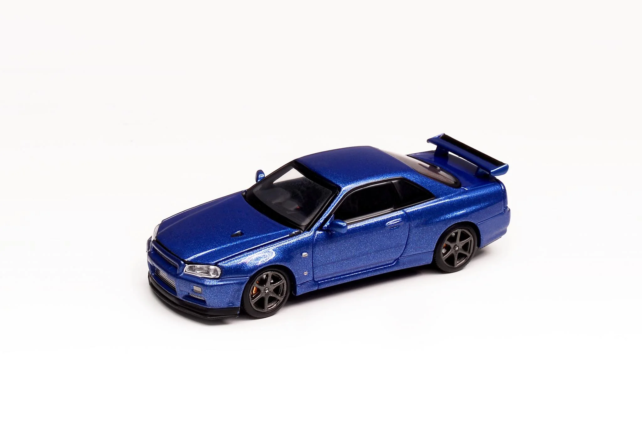 MotorHelix 1/64 Nissan Skyline GT-R (BNR34) in Bayside Blue - Image 2