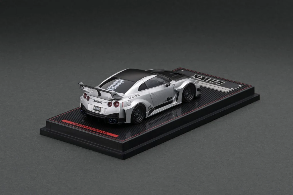 Ignition Model 1:64 Nissan Liberty Walk Silhouette Works 35GT-RR in Silver - Image 2