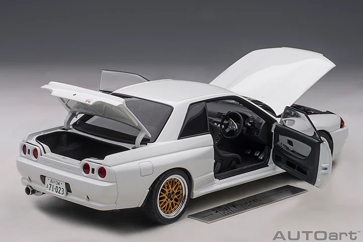 AUTOart 1:18 Nissan Skyline GT-R (R32) Wangan Midnight "Reina” Late Version (30th Anniversary Edition) - Image 8