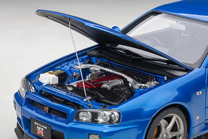 AUTOart 1:18 Nissan Skyline GT-R (R34) V-Spec II in Bayside Blue - Image 6