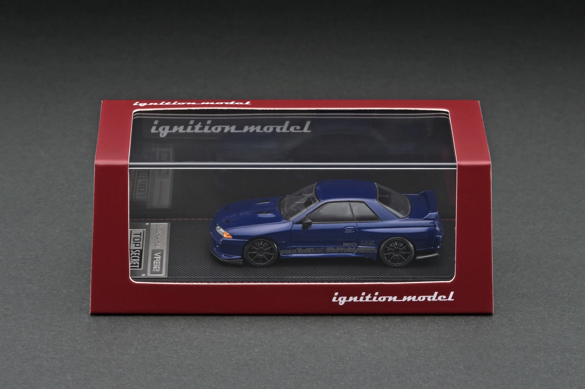 Ignition Model 1:64 Nissan Skyline GT-R (VR32) in Blue Metallic - Image 3