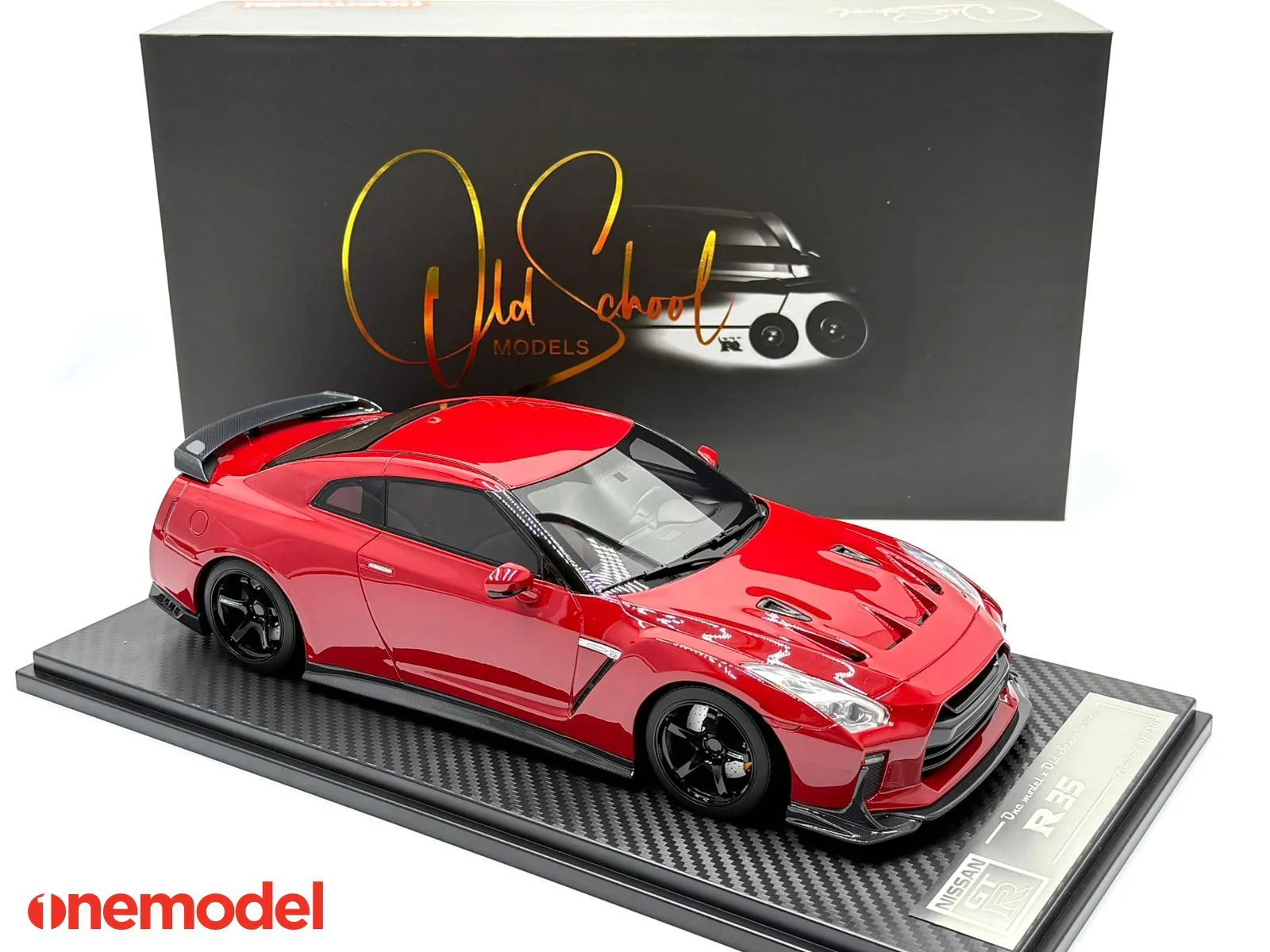 One Model 1:18 Nissan GT-R R35 Custom Edition in Passion Red - Image 3