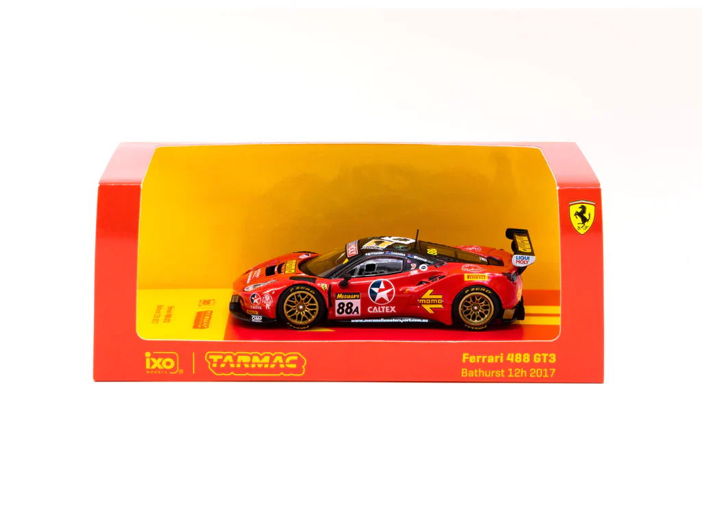Tarmac Works 1:64 Ferrari 488 GT3 Bathurst 12 Hour 2017 Lowndes / Whincup / Vilander - Image 3
