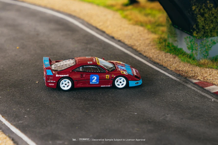 Tarmac Works 1:64 Ferrari F40 GT, Italian GT Championship 1992, Pierre-Alexandre Popoff - Image 3