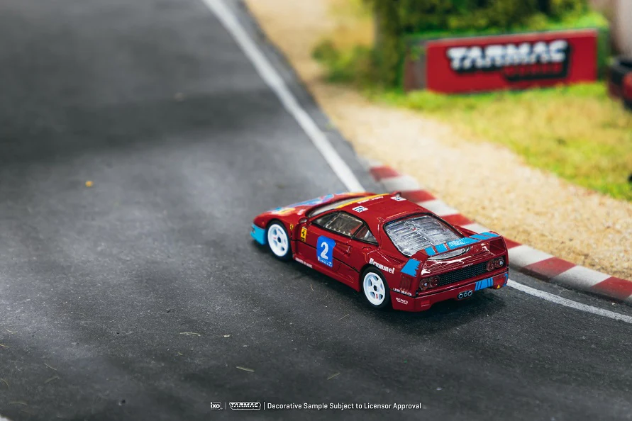 Tarmac Works 1:64 Ferrari F40 GT, Italian GT Championship 1992, Pierre-Alexandre Popoff - Image 4