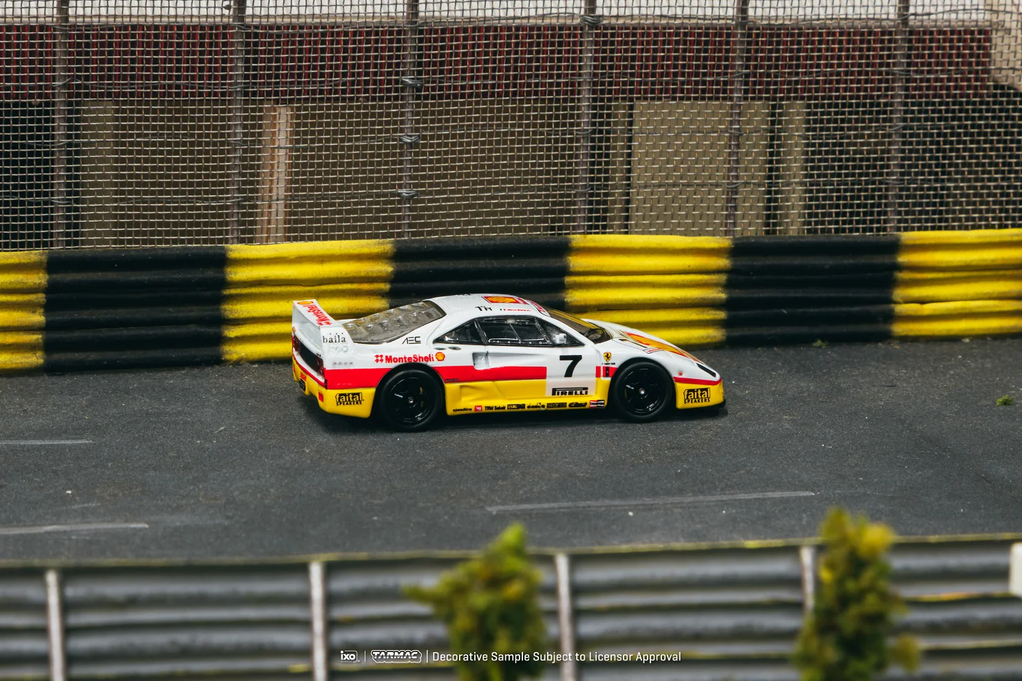Tarmac Works 1:64 Ferrari F40 GT, Italian GT Championship 1993, Marco Brand - Image 4