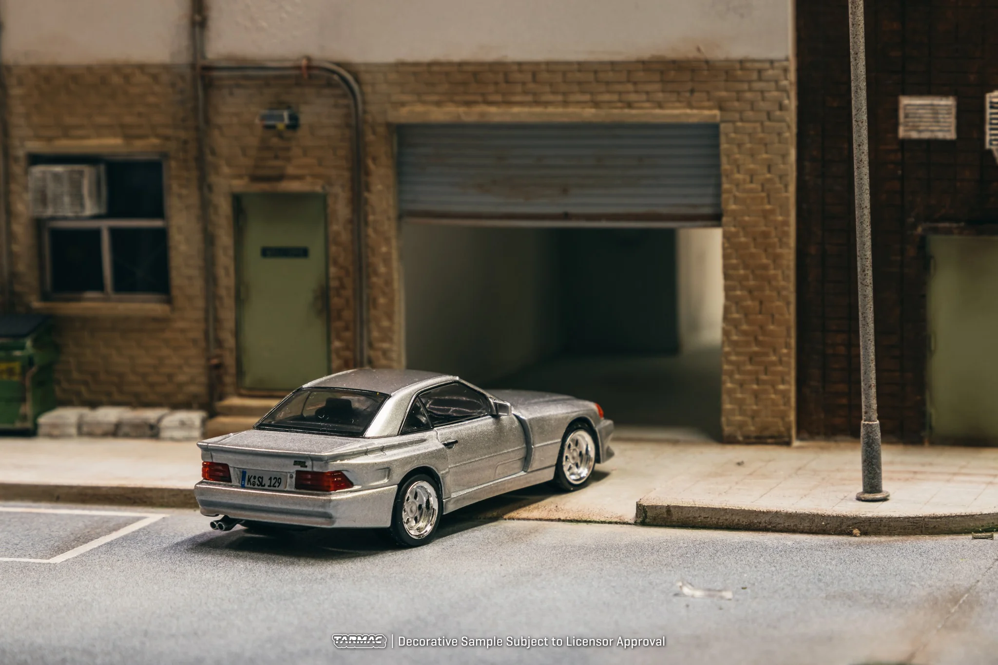 Tarmac Works 1:64 Mercedes-Benz SL 500 Koenig Specials in Silver - Image 6
