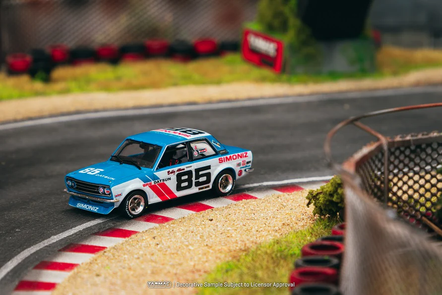 Tarmac Works 1:64 Nissan BRE Datsun 510, Trans-Am 2.5 Championship 1972, Bobby Allison - Image 3