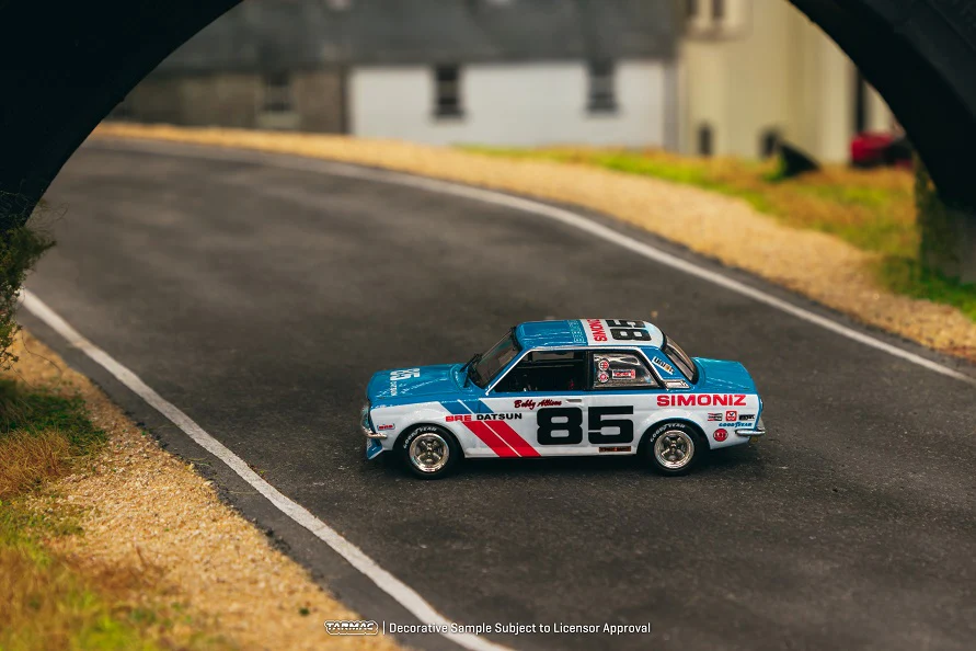 Tarmac Works 1:64 Nissan BRE Datsun 510, Trans-Am 2.5 Championship 1972, Bobby Allison - Image 4