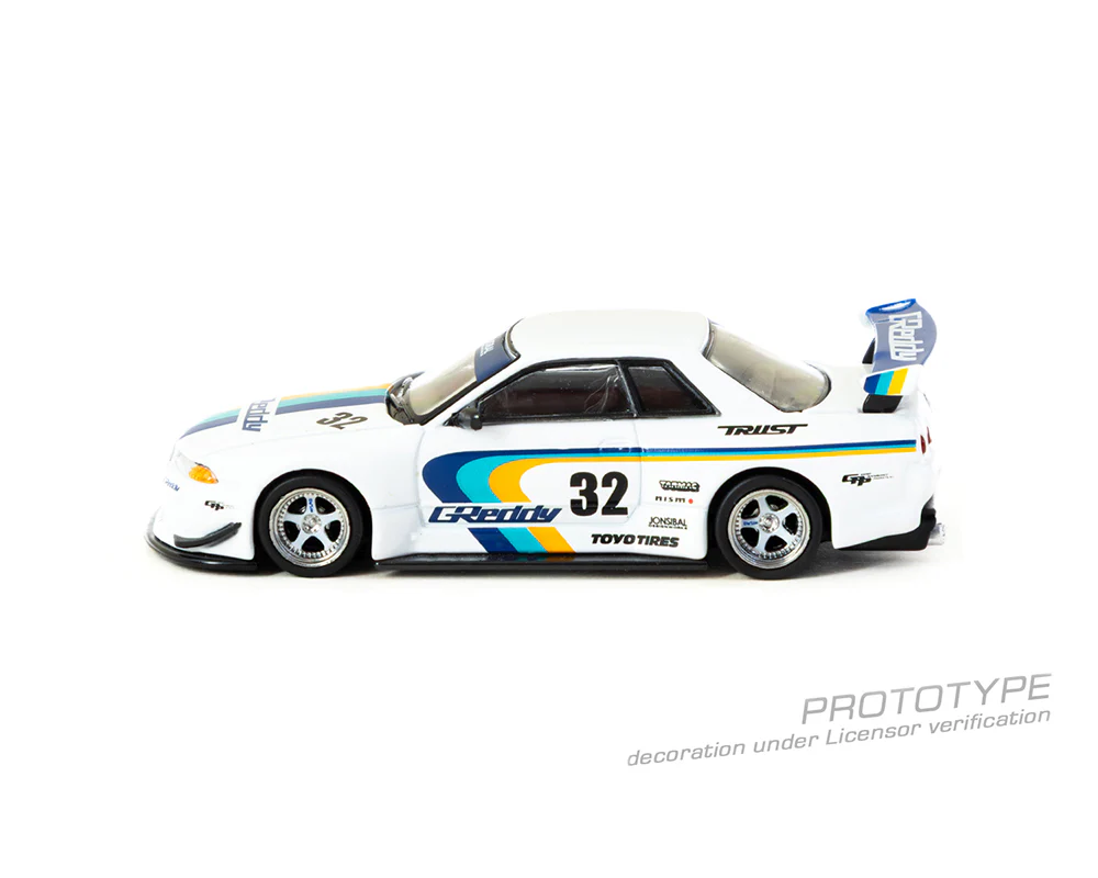 Tarmac Works 1:64 Nissan Skyline GT-R (R32) Widebody Jonsibal Designworks & Greddy Special Limited Edition in White - Image 3