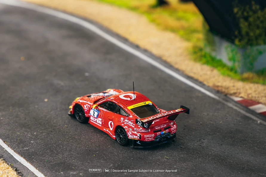 Tarmac Works 1:64 Porsche 911 GT3 R, Nürburgring 24h 2018, M. Böckmann / S. Jans / L. Luhr / J-E. Slooten - Image 3
