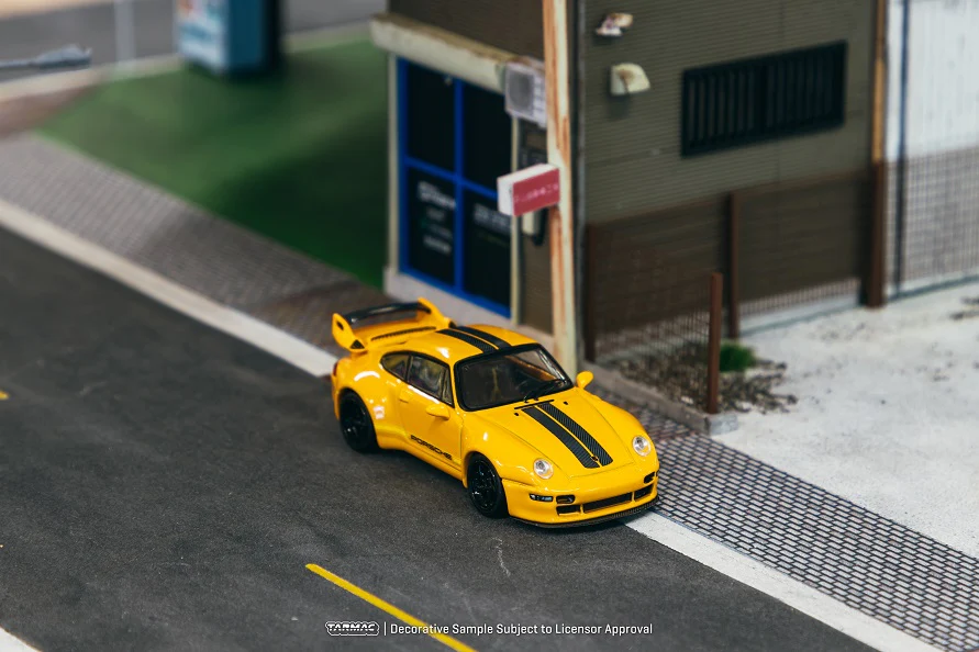 Tarmac Works 1:64 Porsche 993 Remastered Gunther Werks in Yellow - Image 3