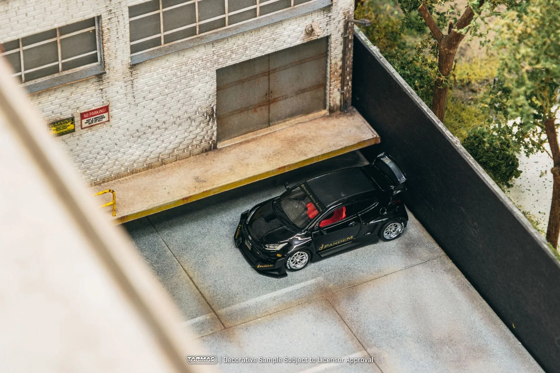 Tarmac Works 1/64 Toyota GR Yaris Pandem in Black - Image 4