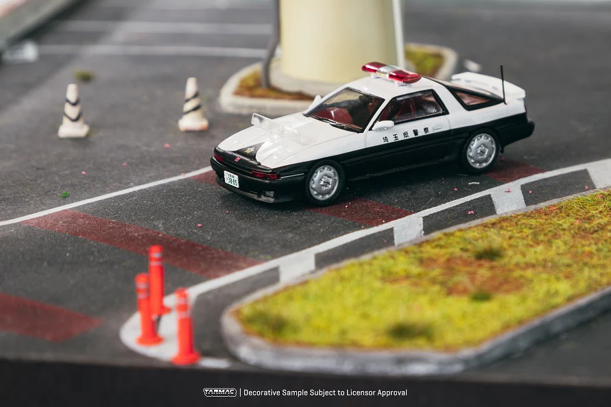 Tarmac Works 1:64 Toyota Supra (A70) Japanese Police Car - Image 4