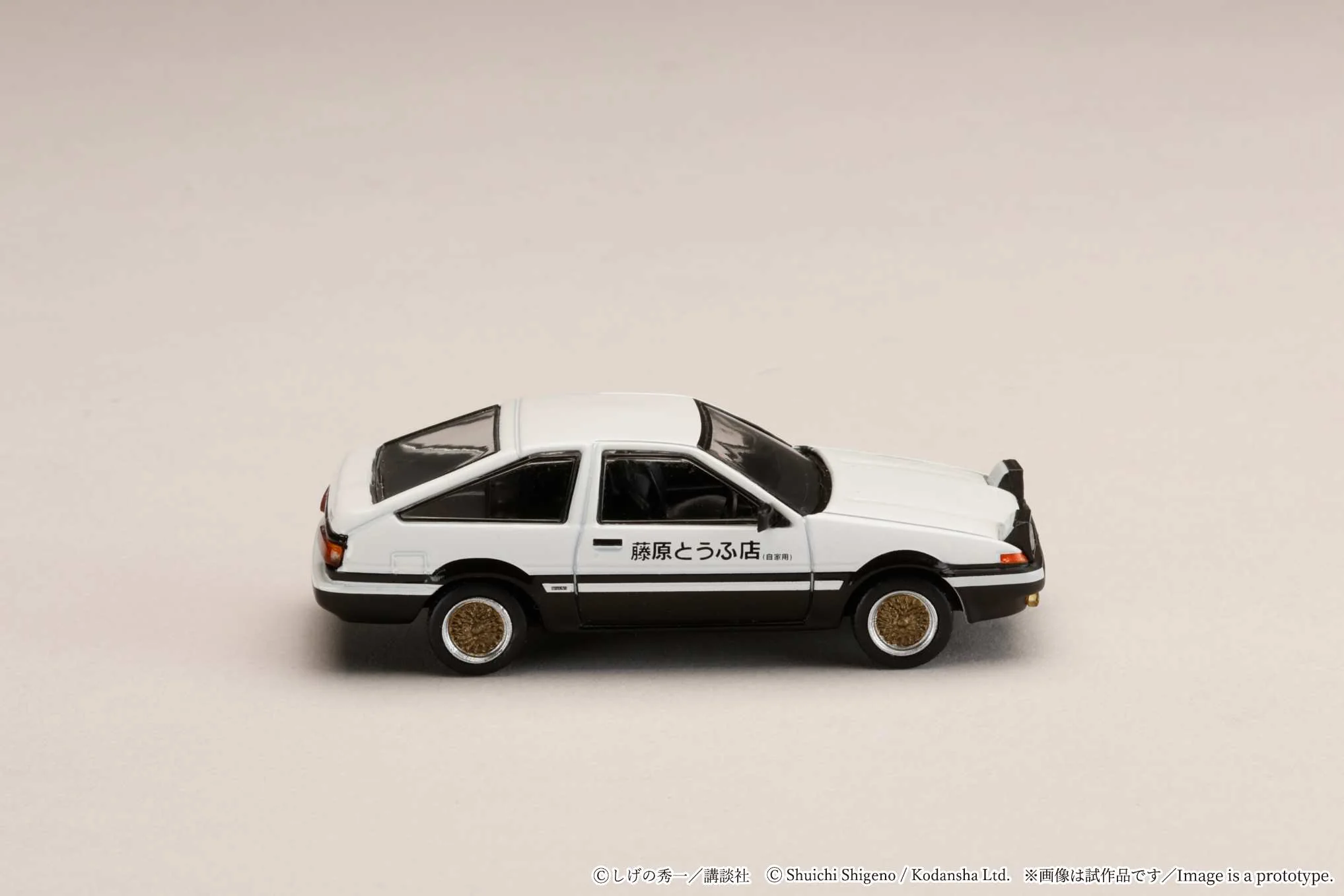 *PREORDER* Hobby Japan 1:64 Toyota SPRINTER TRUENO (AE86) INITIAL D Takumi Fujiwara AND Natsuki Mogi - Image 7