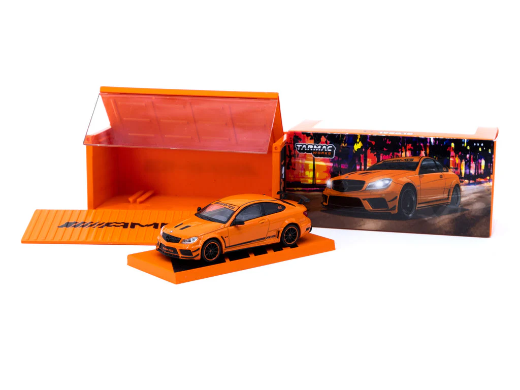 Tarmac Works 1:64 Mercedes-Benz C63 AMG Coupé Black Series Orange with Container - Image 3