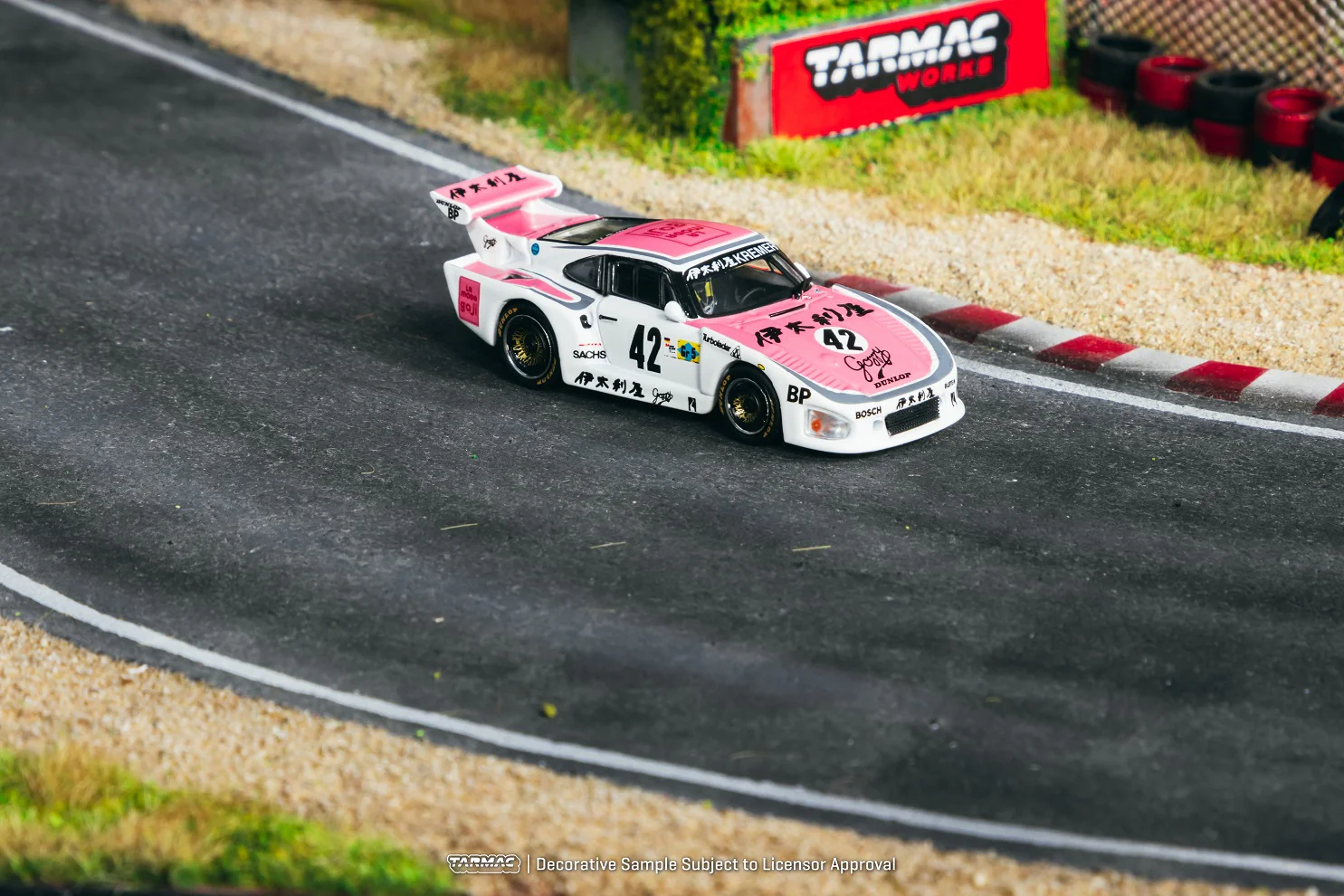 Tarmac Works 1:64 Porsche 935 K3, 24h of Le Mans 1980, T. Ikuzawa / R. Stommelen / A. Plankenhorn - Image 2