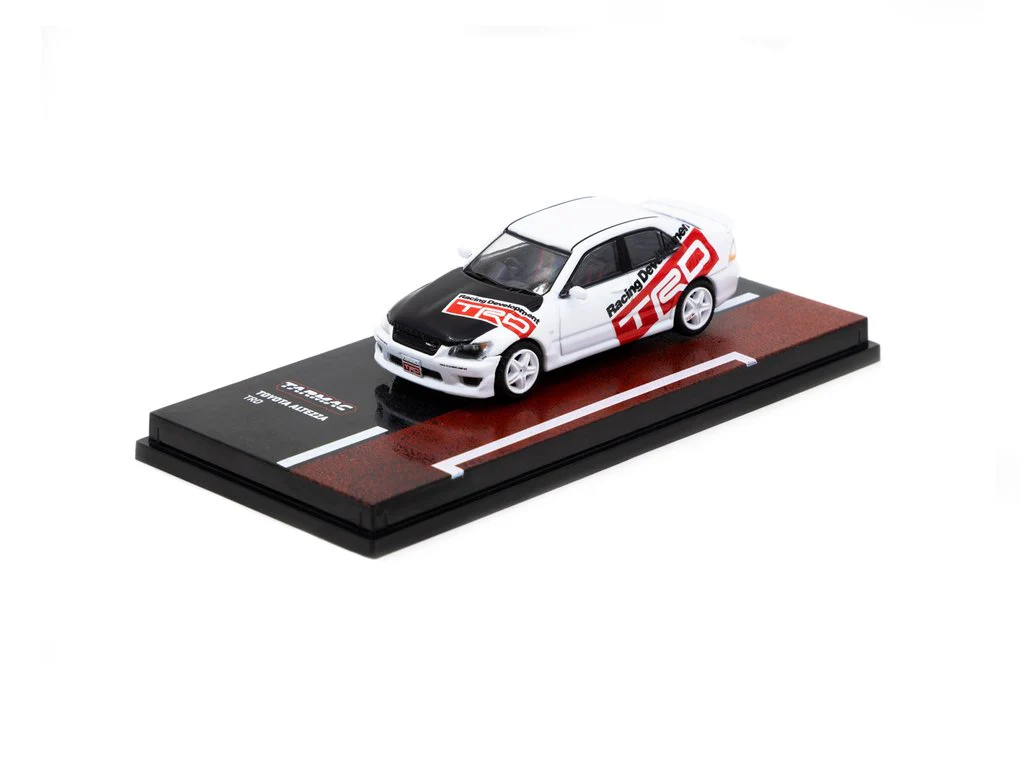 Tarmac Works 1:64 Toyota Altezza RS200 IS300 TRD - Image 3