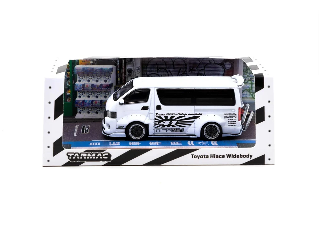 Tarmac Works 1:64 Toyota Hiace Widebody White - Image 3